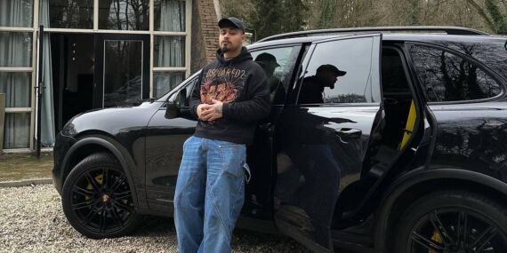 ‘Hav hav’ şarkısıyla dikkat çekmişti: Rapçi Lvbel C5 tutuklandı!