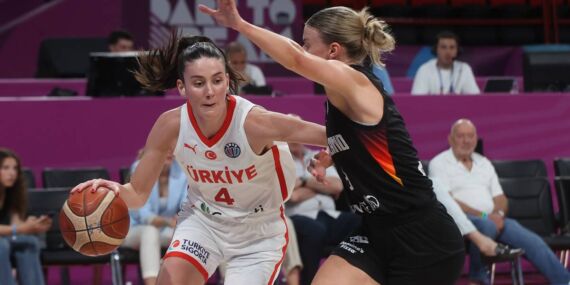 Potanın Perileri Almanya’ya diş geçiremedi!