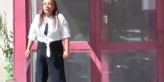 Hakkı ödenmeyen kadın işçi, kendini yakmak istedi