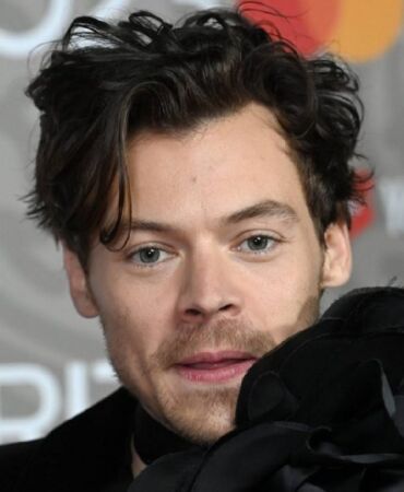 Harry Styles fena yakalandı! 'Gözü sadece o kadındayd'