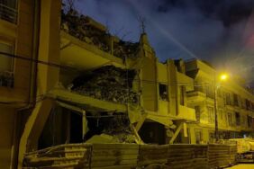 İstanbul Avcılar'da bina çöktü