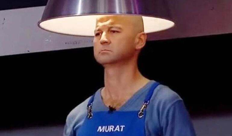 Murat Özdemir tahliye oldu Papağana işkence eden yarışmacıdan tartışmalı açıklamalar 'Allah, Tayyip'i sevmeyenlerin ömrünü Tayyip'e versin'
