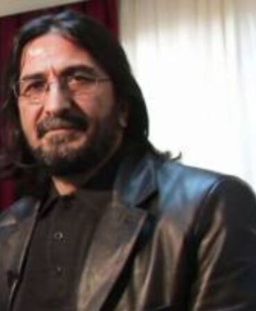Nihat Genç ve 'kuvvacı kalpağı'1