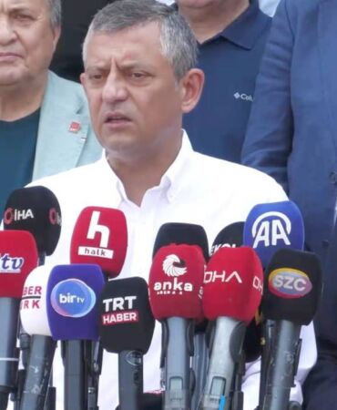 Özgür Özel, Ferdi Zeyrek'in son durumu hakkında açıklama yaptı