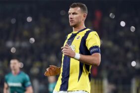 Sağlık kontrolünden geçti Edin Dzeko resmen Fiorentina yolunda!