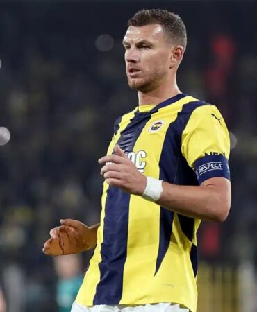 Sağlık kontrolünden geçti Edin Dzeko resmen Fiorentina yolunda!