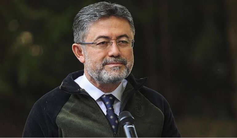 Bakan Yumaklı’dan orman yangınları açıklaması: ‘Son 24 saatte 55 yangın çıktı’