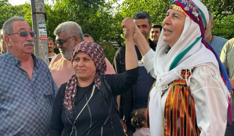Toprakkale’nin ilk kadın muhtarı oldu