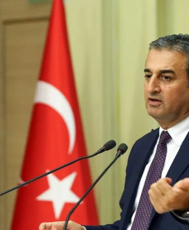 Yurttaş yoksullukla boğuşuyor, Saray bir günde 1.798 asgari ücret harcıyor