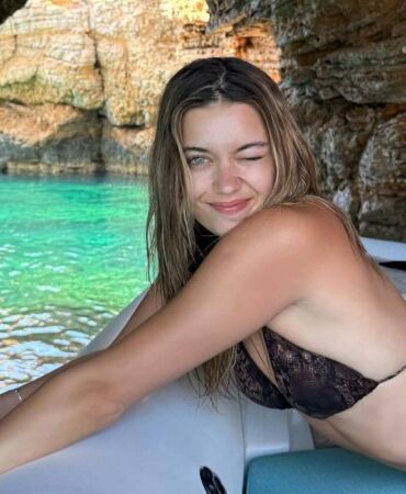 afra saraçoğlu