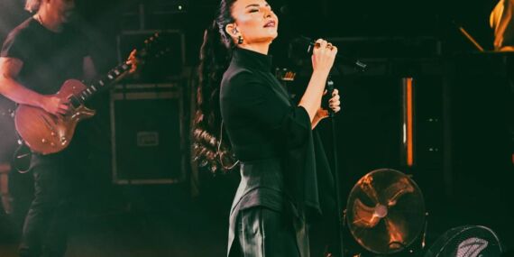 Şarkıcı Fatma Turgut’a büyük şok!