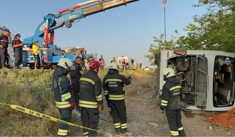 Konya’da yolcu otobüsü devrildi: 1 ölü, 26 kişi yaralı