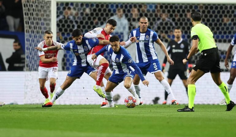 Fenerbahçe’nin hedefi Porto forması giyen Pepe!