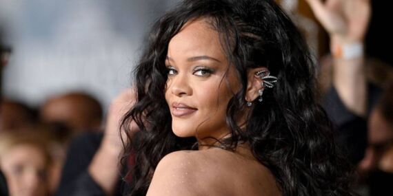 Mariah Carey konserinde Rihanna krizi: Seyircinin uyarısına sert tepki!