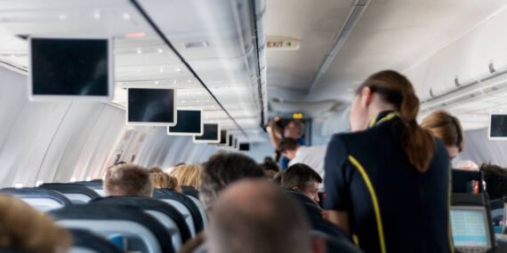 İstanbul’a giden uçakta powerbank paniği