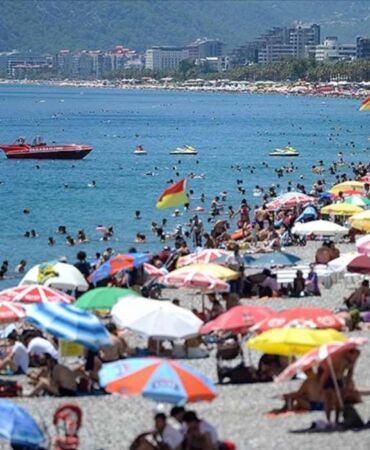 '53 derece' uyarısı yapılmıştı… O ilde sıcaklık 46,6 derece oldu
