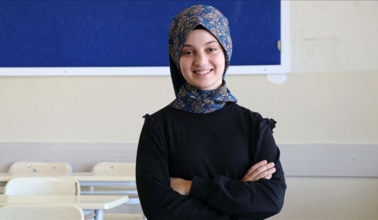 Depremde babasını kaybetti, LGS birinciliğiyle sözünü tuttu