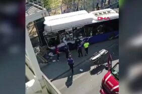Ankara'da feci kaza Belediye otobüsü kaza yaptı!