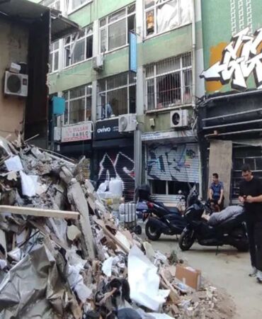 Beyoğlu’nda geceyi aydınlatan patlama Gün aydınlanınca yıkımın izleri ortaya çıktı
