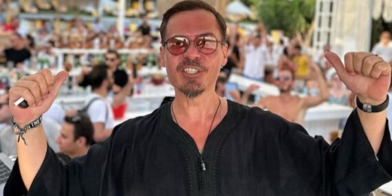 DJ Erdem Kınay’dan şok itiraf: ‘Simge Sağın bana kazık attı’