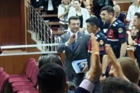 Ekrem İmamoğlu hakim karşısında Haftalar sonra ilk kare...