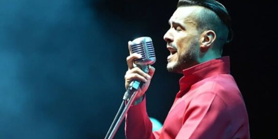 Hakkında gözaltı kararı verilen Cem Adrian’dan ilk açıklama