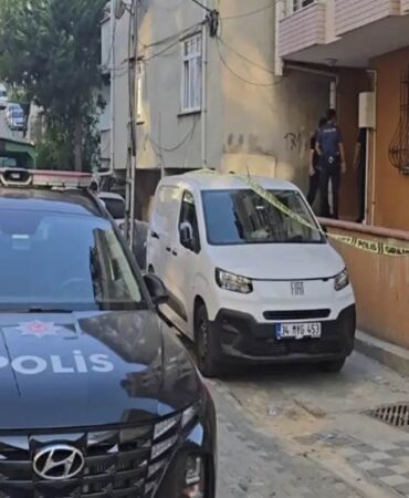 İstanbul Sancaktepe’de aile faciası Anne ve babasını bıçaklayarak öldürdü!