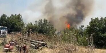 İzmir Buca’da bir orman yangını daha Havadan ve karadan müdahale başladı