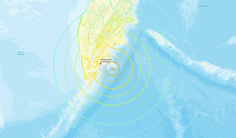 Kamçatka’da 8.8’lik deprem! 4 metrelik dalgalar kıyıya vurdu, tsunami alarmı verildi