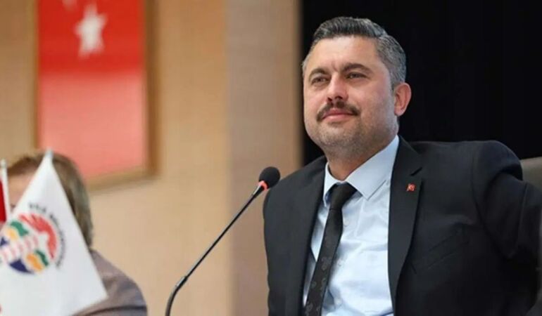 Şile Belediye Başkanı Özgür Kabadayı görevden alındı!