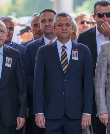 Özel ile Kılıçdaroğlu TBMM’de yan yana