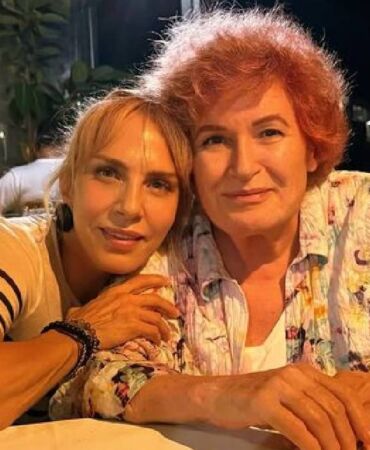 Selda Bağcan ile Sertab Erener Bodrum’da buluştu