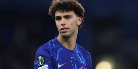 Al-Nassr yıldız ismi renklerine bağladı