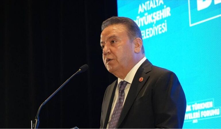 Tutuklu Bulunan Muhitin Böcek yeniden hastaneye kaldırıldı!