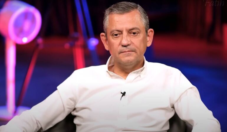 Özgür Özel, eski TBMM Başkanı Bülent Arınç’ı ziyaret edecek