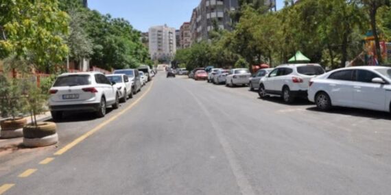 Hava sıcaklığı 40 dereceyi aştı: Sokaklar boş kaldı