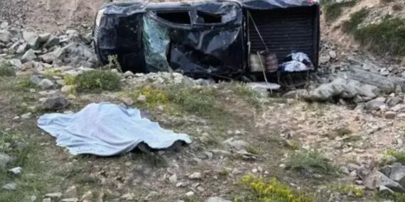 Kamyonet şarampole devrildi: 1 ölü, 5 yaralı