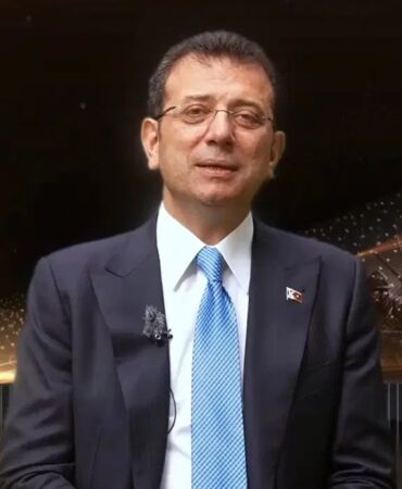 Ekrem İmamoğlu’ndan '30 Ağustos' mesajı 'Meydanlarda yan yana olamasak da kalplerimiz bir'