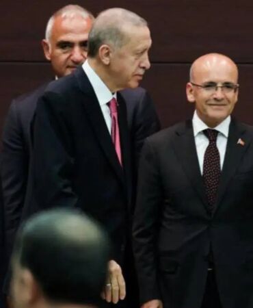 Fatih Altaylı’dan seçim iddiası 'AKP, 2026 sonunda Şimşek’i görevden alacak'
