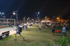 Hatay Samandağ’da bıçaklı kavga ve linç girişimi Polis havaya ateş açtı!