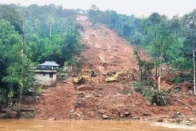 Hindistan'da heyelan 100 kişi kayıp