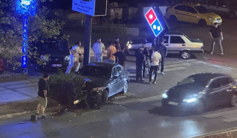 Eski belediye başkanı trafik kazasında ölümden döndü!