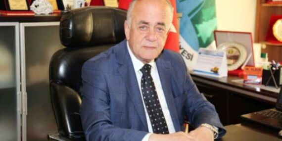 CHP’li eski başkana yumruklu saldırı!