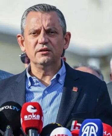 ÖZGÜR ÖZEL