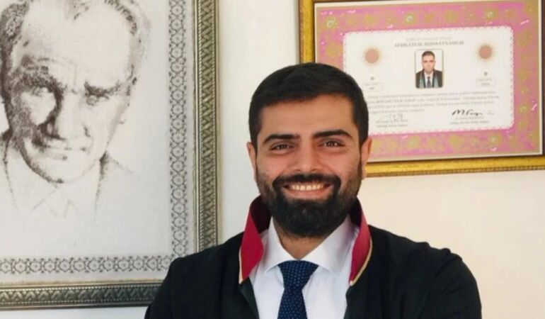 Sahte diploma soruşturmasında kan donduran ayrıntı Depremde hayatını kaybeden avukatın diplomasını da kopyalamışlar
