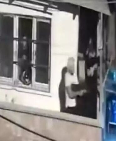 adanada şaşırtan kavga balkodan balkona çatışma