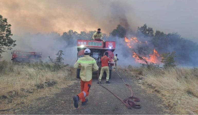 Bursa’da korkutan orman yangını: Ekiplerin müdahalesi sürüyor!