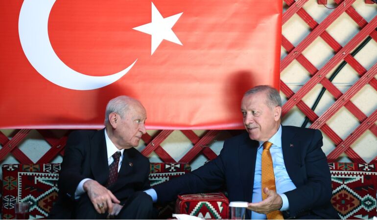 ‘Cumhur İttifakı’nda çatlak’ iddialarının ardından Cumhurbaşkanı Erdoğan ve Devlet Bahçeli’den ilk buluşma!