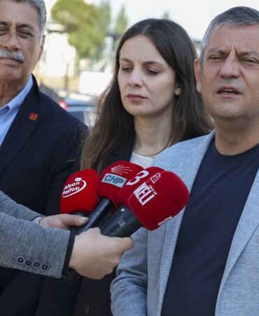 özgür özel