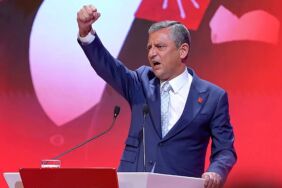 Akademisyenlerden 'Demokrasi onurumuzdur' çağrısı CHP ve Özgür Özel’e destek